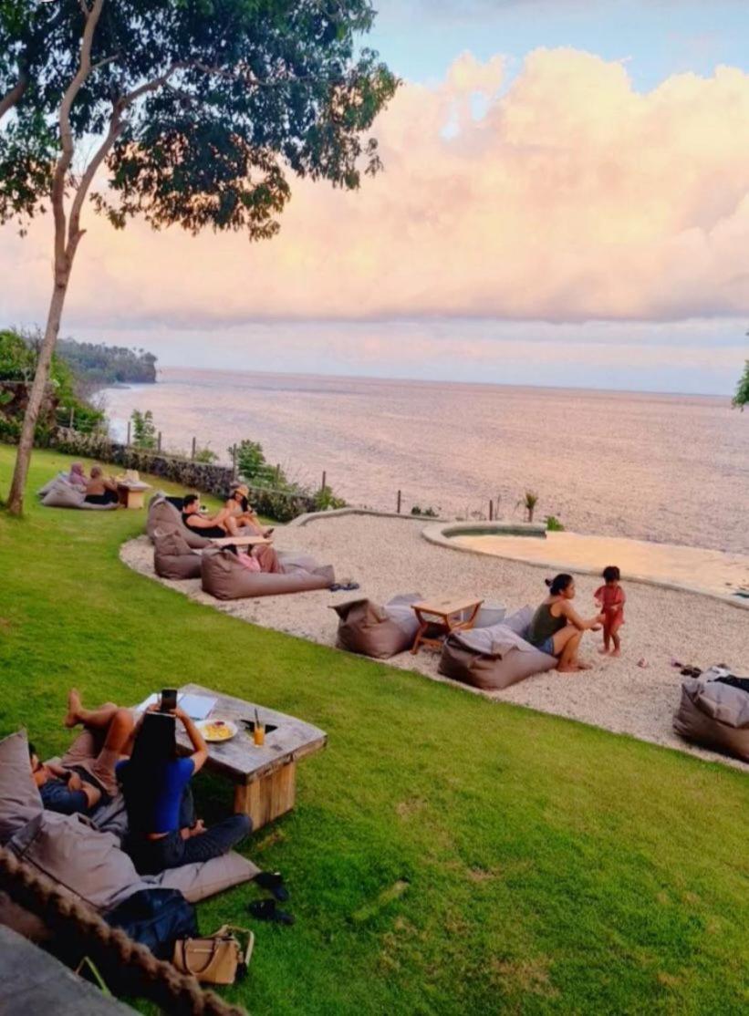 Bali Cliff Glamping Hotell Seraya Exteriör bild